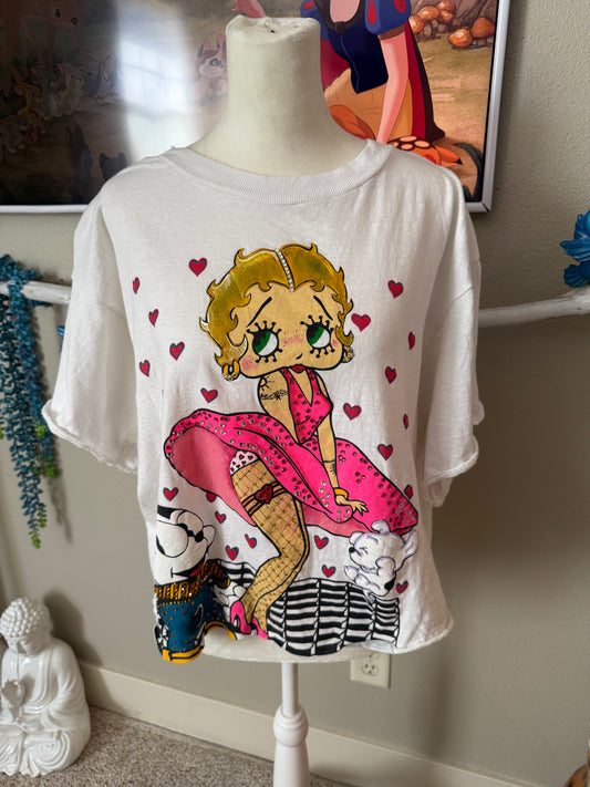 Blonde Betty cropped tee