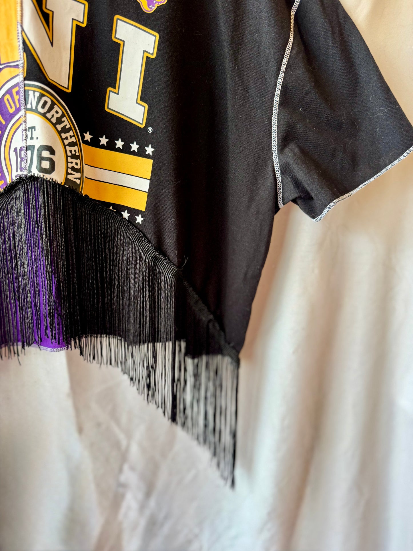 UNI Cropped Fringe Tee